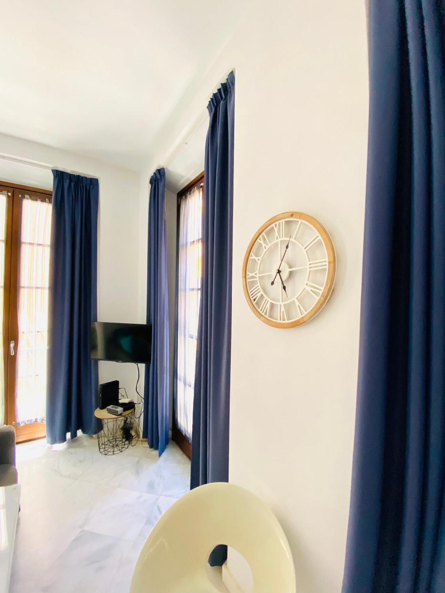 Apartamento En El Centro De Малага Экстерьер фото